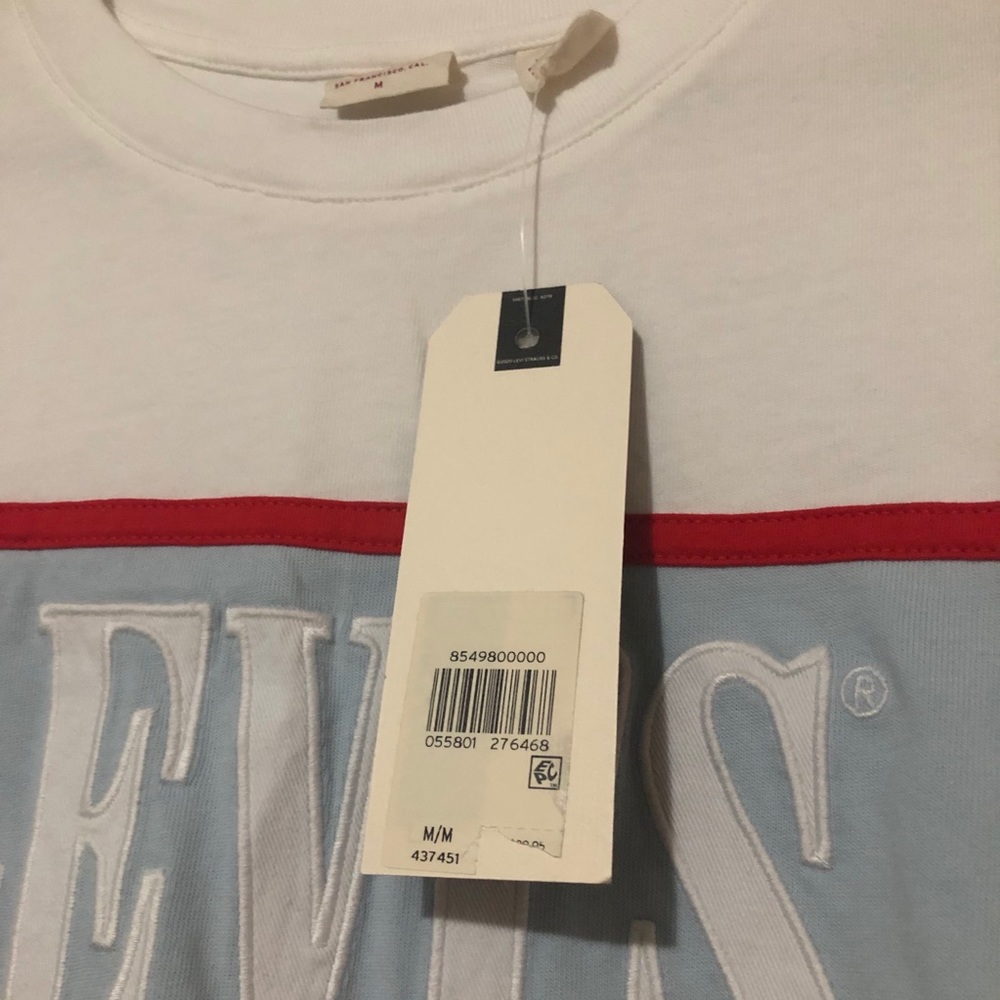 LEVI’S crop tee - Picture 4 of 4